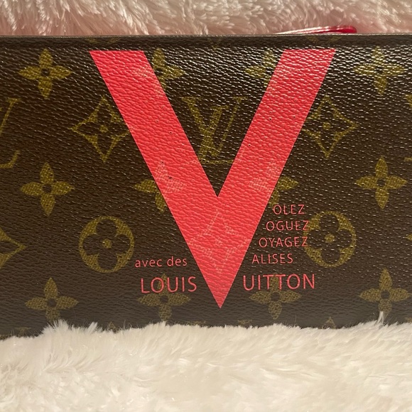 Louis Vuitton Grenade Pink V Wallet - Picture 1 of 16